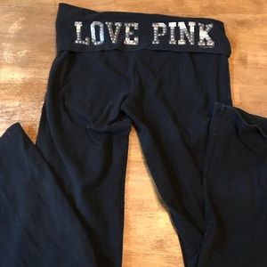 VS pink yoga pants